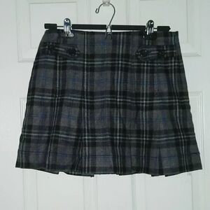 Gap  plaid pleated wool skirt Sz 4 NWOT